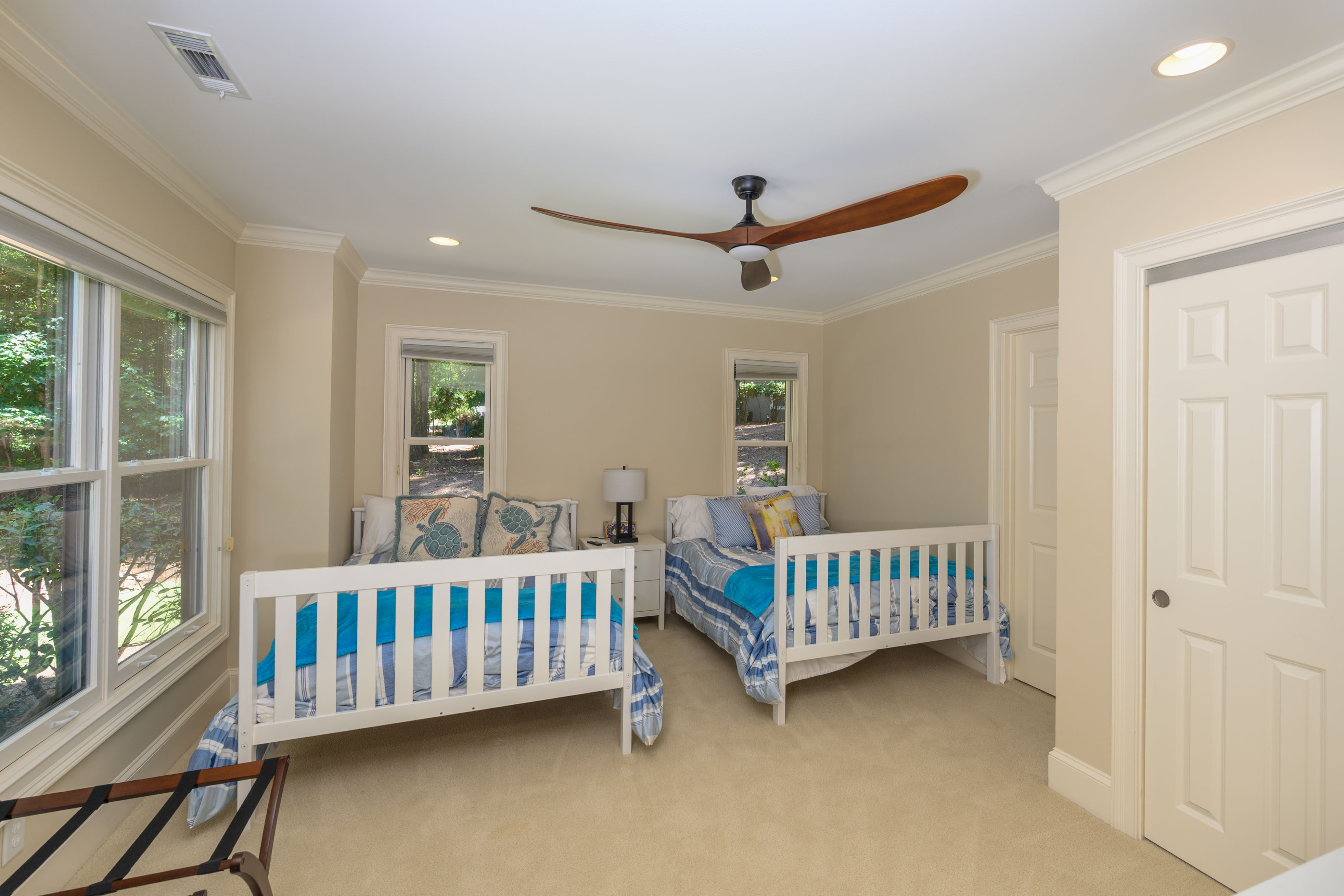 1100 Bachelors Run image 23